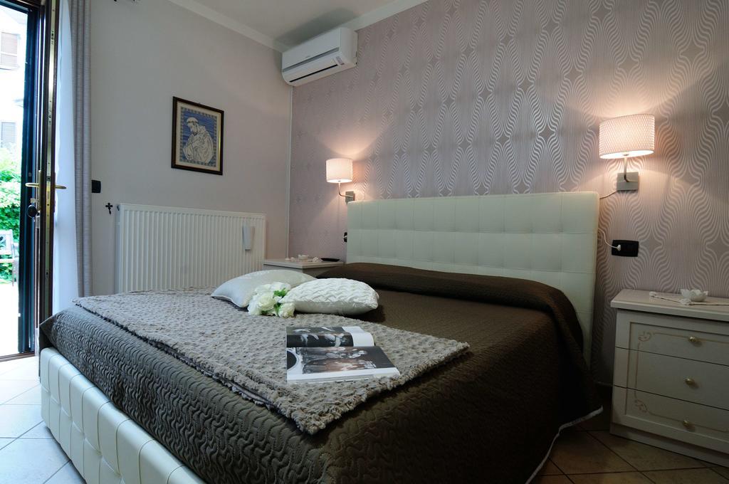 Residenza Cieloterra Guest House Rivotorto Exterior photo